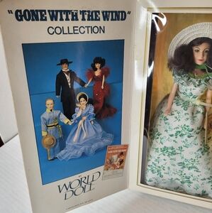 Gone With The Wind World Scarlett Doll Collection with Box